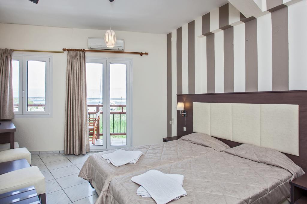 Akti Fine Rooms Bandar Skopelos Bilik gambar